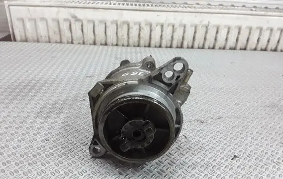 BMW 3 E46 Vacuum pump 96110885