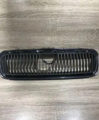 Skoda Octavia Mk1 (1U) Front bumper upper radiator grill 1u0853653