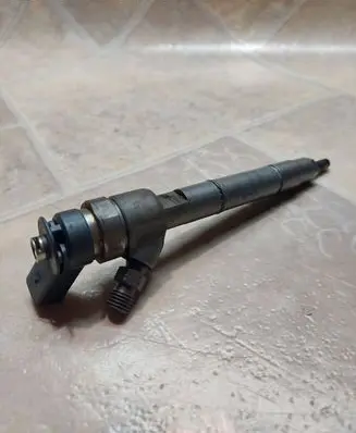 Mercedes-Benz A W169 Fuel injector A6400700787