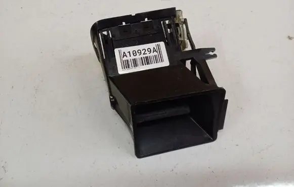 Skoda Roomster (5J) Dash center air vent grill 5J0820951