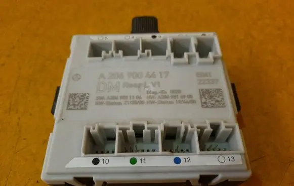 Mercedes-Benz C W206 Door control unit/module A2069004417