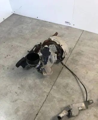 Volkswagen PASSAT B8 Turbo 04L253019P