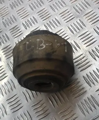 Mercedes-Benz E W211 Engine mount bracket 2112403017
