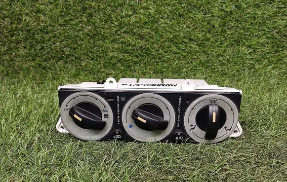Ford Mondeo Mk III Climate control unit 1S7H19980BA WXLB22652 CD132