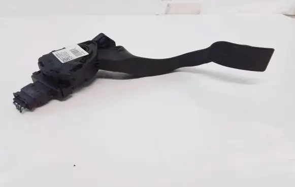 Opel Crossland X Accelerator throttle pedal 9835904680 6PV00994953 5177773