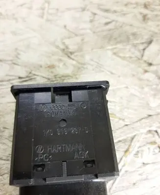 Volkswagen Jetta VI Passenger airbag on/off switch 1K0919237B