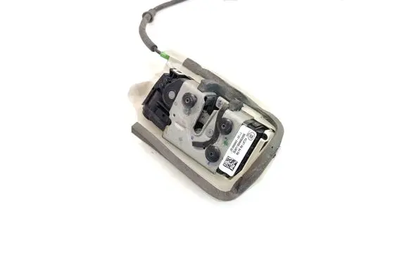 Tesla Model 3 Front door lock 106896300J A052111 AP118348A03355