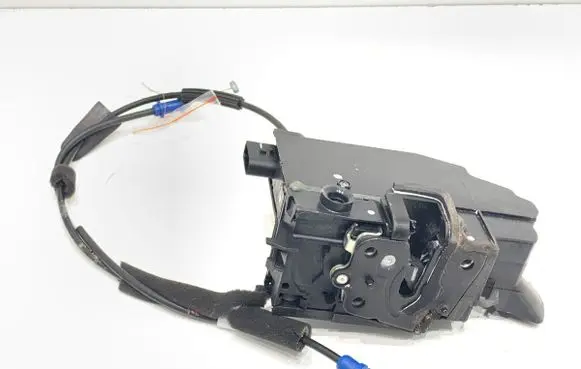 Citroen C4 II Picasso Front door lock 9810310280