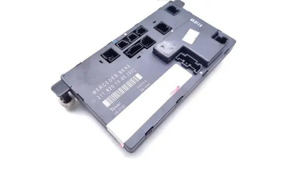 Mercedes-Benz E W211 Door control unit/module 2118201585