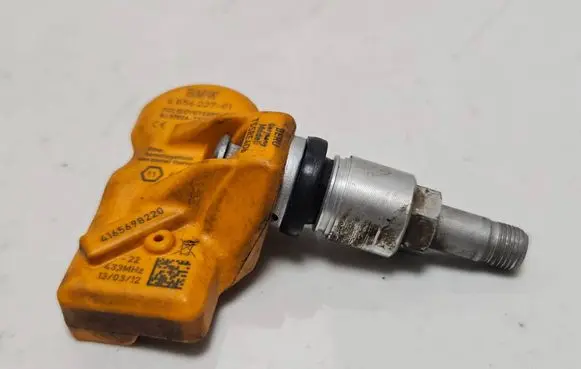 BMW 3 E92 E93 Tire pressure sensor 6856227 3702ATSSRE40B