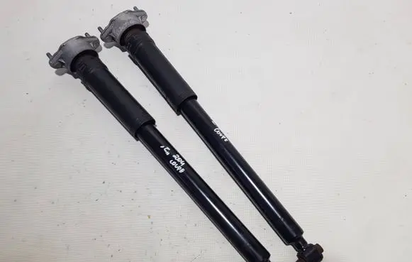 Mercedes-Benz C W204 Rear shock absorber/damper VV702908741 702908741 14553381