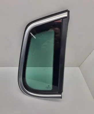 Volkswagen Tiguan Rear side window 5N0845042S