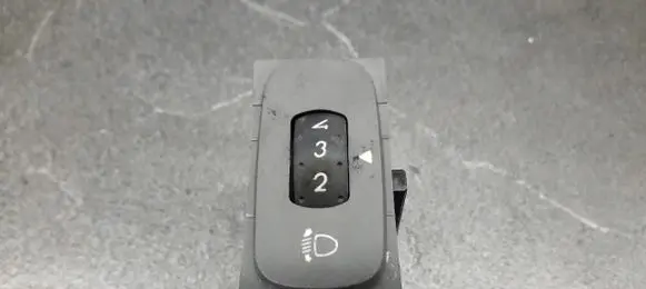 Renault Laguna II Fog light switch 8200032953