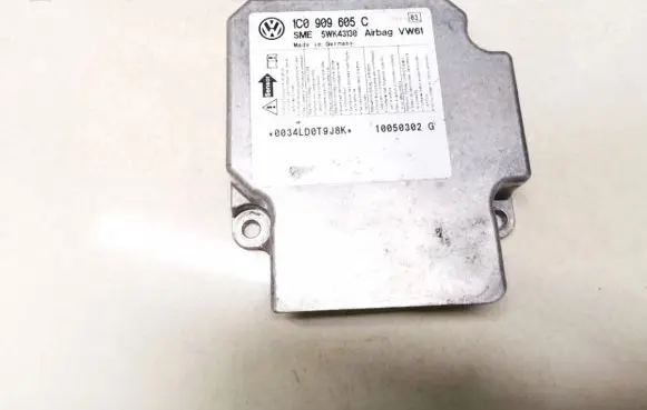 Volkswagen PASSAT B5.5 Airbag control unit/module 1C0909605C 5wk43130