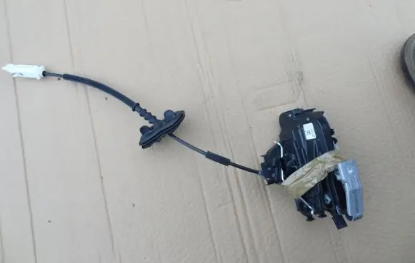 Ford Kuga III Front door lock LV4BS264A27AF