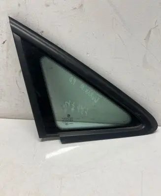 Volkswagen Touran II Front triangle window/glass 1T0845412
