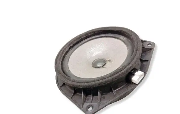 Toyota Corolla Verso E121 Front door speaker 861600F020