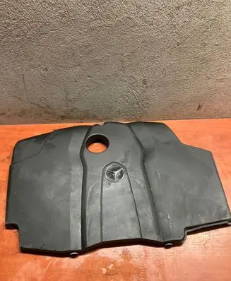 Mercedes-Benz C W205 Engine cover (trim) A6510108512 BBP214301