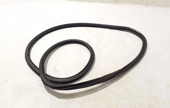 Volvo C40 Rear door rubber seal (on body) 32274525