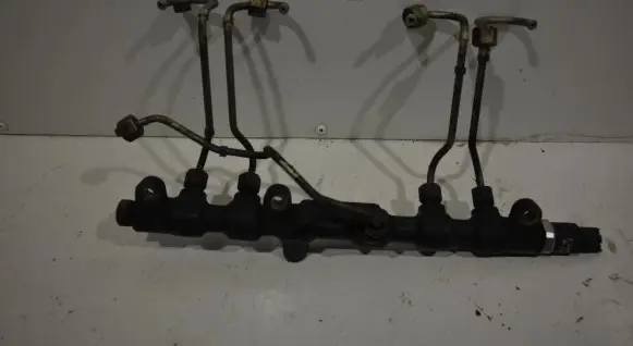Ford Mondeo Mk III Fuel main line pipe 2S7Q9D280AC