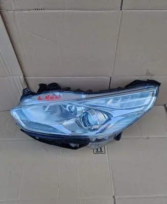 Ford Galaxy Headlight/headlamp 90076300