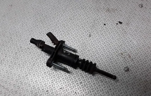 Clutch master cylinder