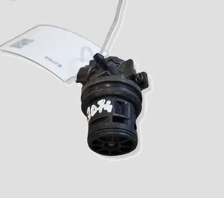 Mazda 6 Windscreen/windshield washer pump 8603109170