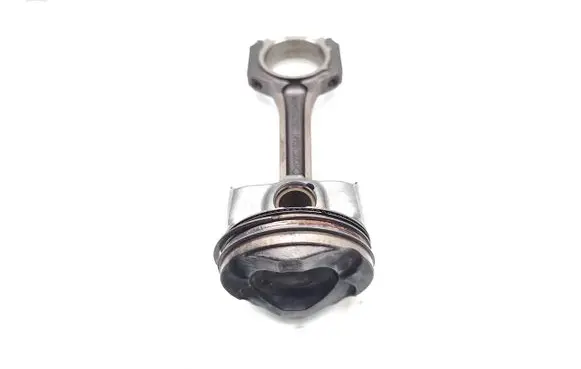 Ford Focus Piston with connecting rod M1DA