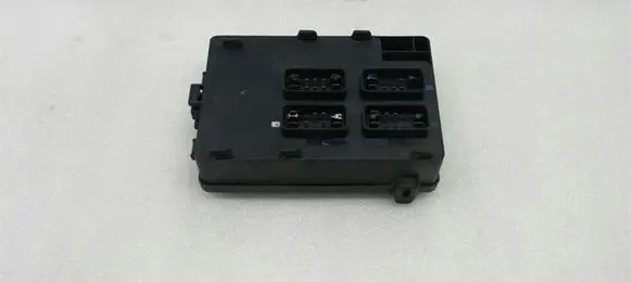Jaguar XK8 - XKR Fuse module LJG2822AB