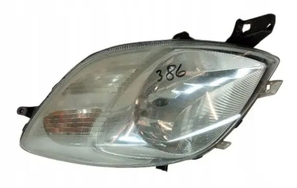 Toyota Yaris Headlight/headlamp 03811100D120