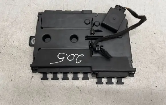 Mercedes-Benz C W205 Fuse module A2055402750