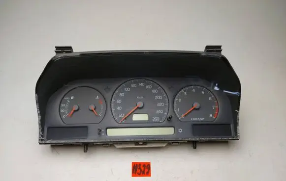 Volvo C70 Speedometer (instrument cluster) 9451530