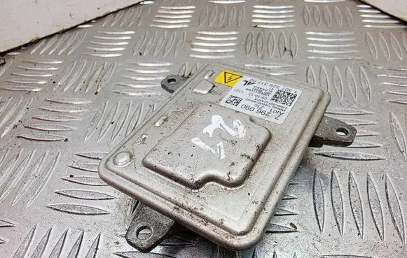 BMW 3 F30 F35 F31 Headlight ballast module Xenon 7296090