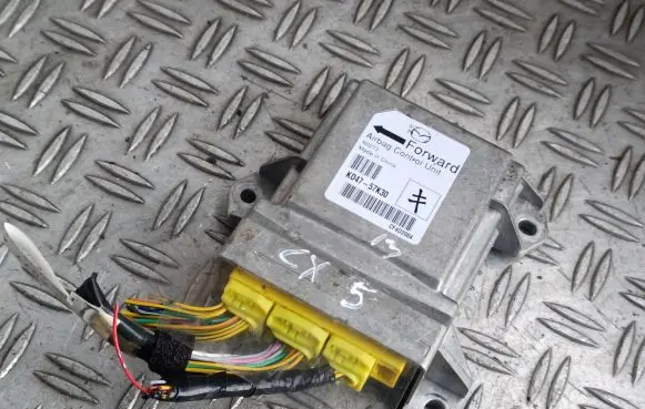Mazda CX-5 Airbag control unit/module KD4757K30 K0273 CF4D2004