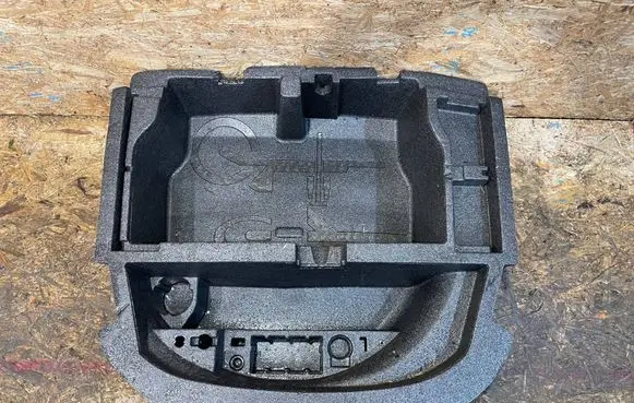 Skoda Octavia Mk4 Trunk/boot side trim panel 5E3863957 S2510J016-M