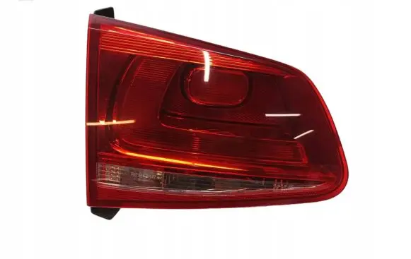 Volkswagen Touareg II Rear/tail lights 7P6945093B