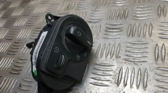 Ford Focus Light switch 13A024 4S4T 04058811
