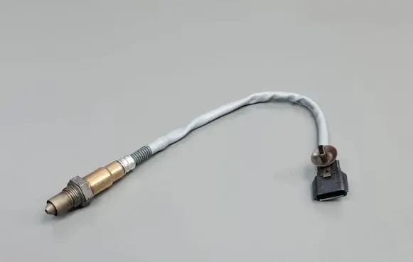 Dacia Sandero II Lambda probe sensor 226A41733R H8201395330 0281004221