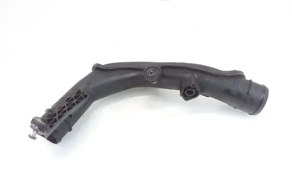 Volkswagen Tiguan Intercooler hose/pipe 5N0145770A