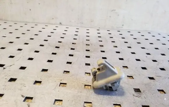 Volvo V70 Sun visor clip/hook/bracket 3572