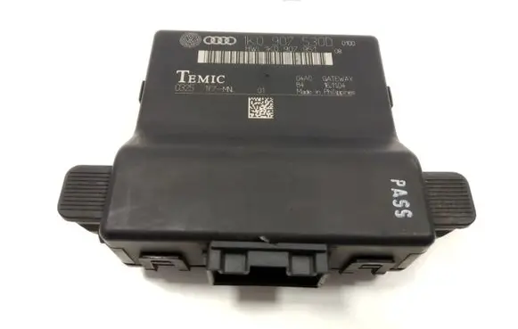 Audi A3 S3 8P Gateway control module 1K0907951 1K0907530D