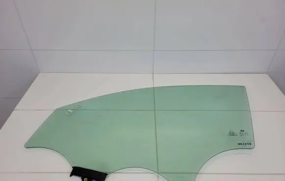 Hyundai Tucson TL Rear door window glass 43R00049