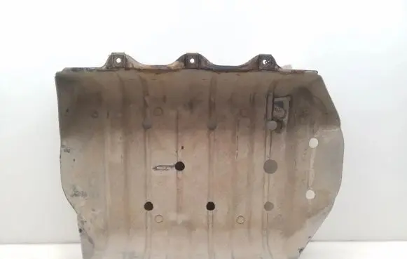 Nissan Terrano Fuel tank bottom protection 172857F600