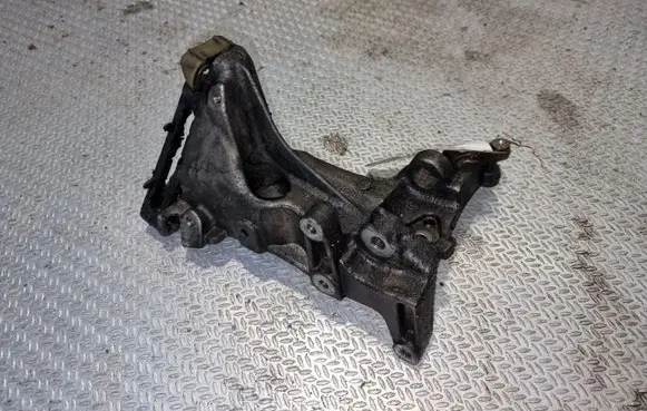 Citroen Berlingo Generator/alternator bracket 9659200880