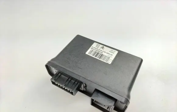 Peugeot 207 CC Other control units/modules 9664135880