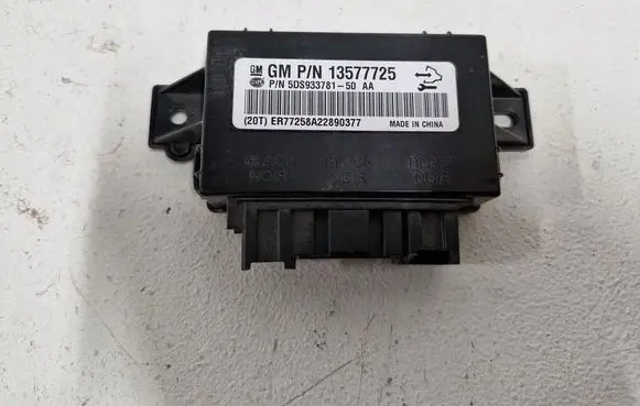 Opel Insignia A Seat heating relay 13577725