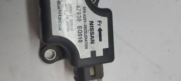 Nissan X-Trail T30 ESP acceleration yaw rate sensor 47930EQ010
