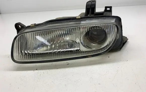 Mazda 323 F Headlight/headlamp 11061708