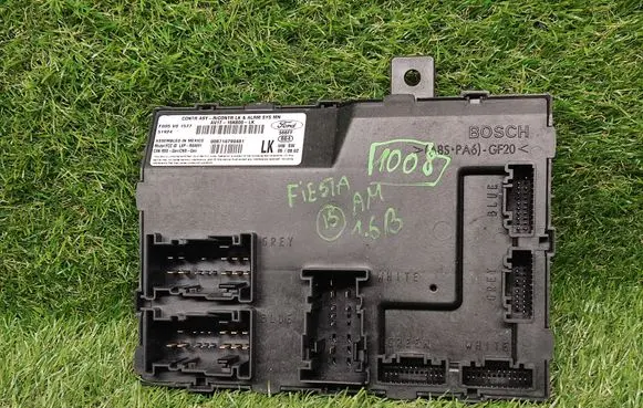 Ford Fiesta Comfort/convenience module AV1T15K600LK F005V01577