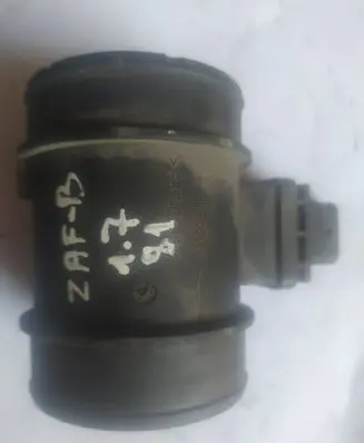 Opel Zafira B Mass air flow meter 55561301
